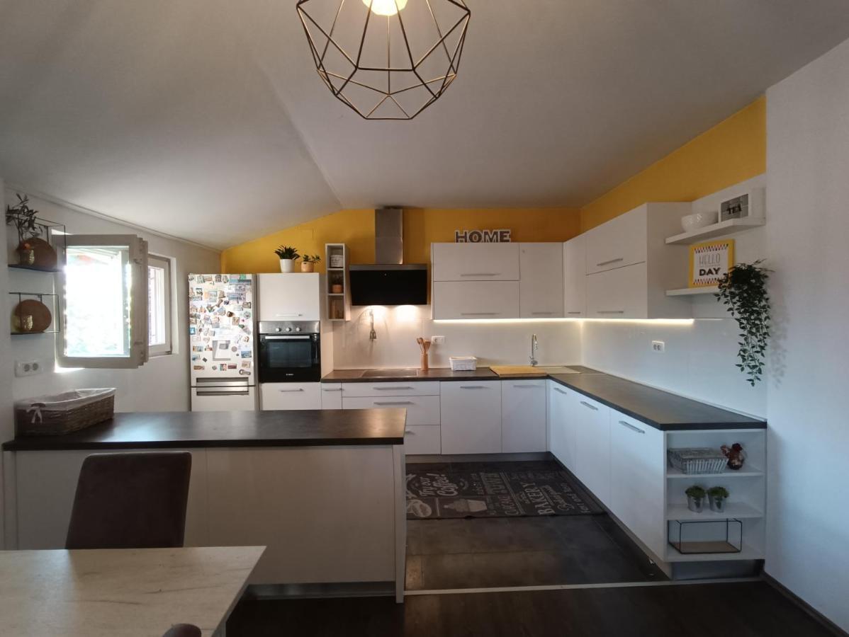Apartman Brigita Apartment Biograd Na Moru Ngoại thất bức ảnh
